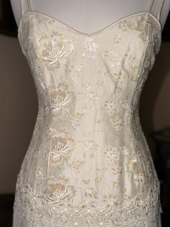 Vintage Jessica McClintock, exquisite Cream Lace & Chiffon-Strap Dress - Picture 3 of 16
